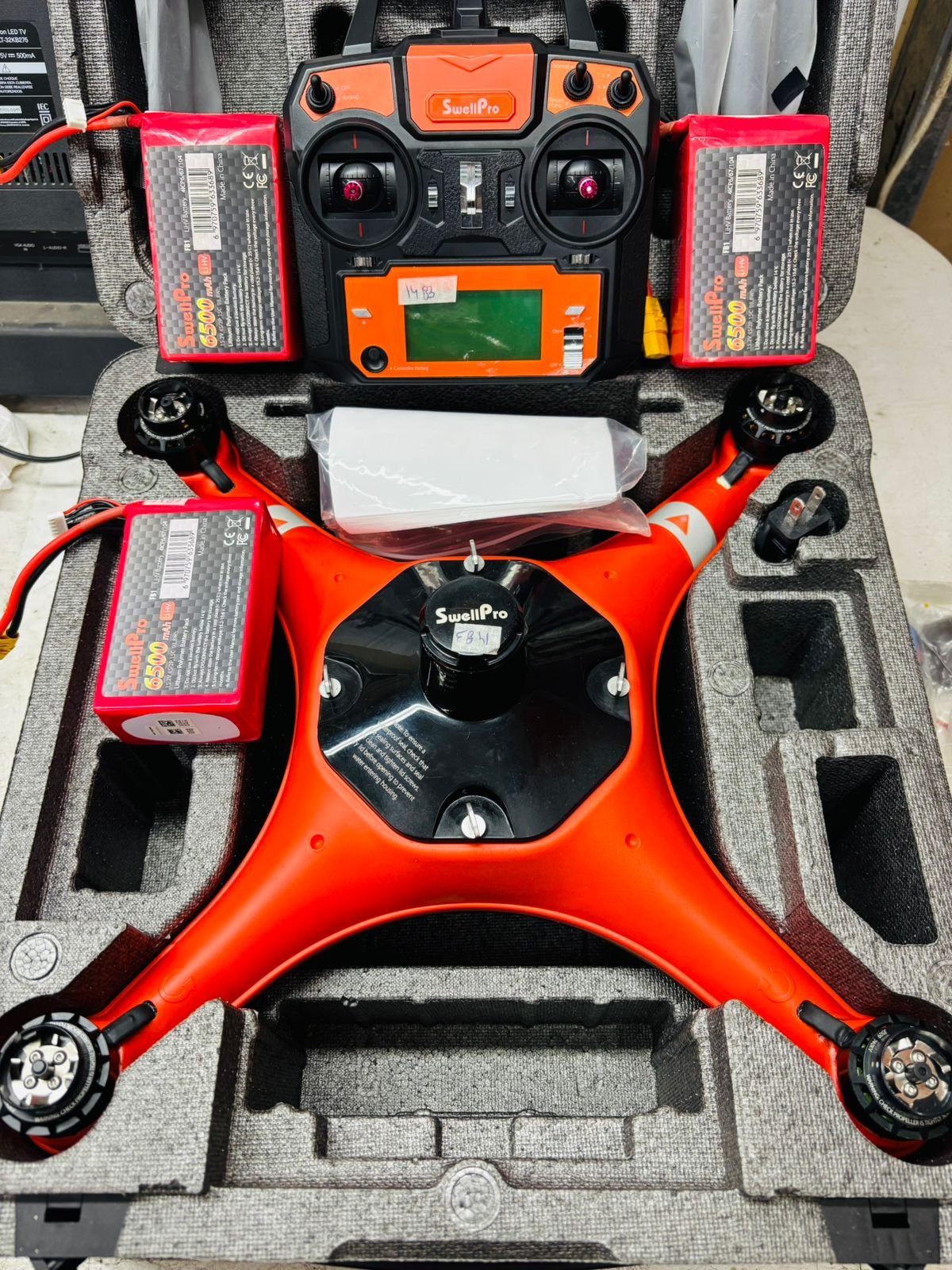 SwellPro FD1 3 baterias USADO